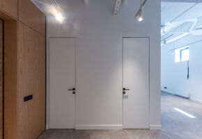 Двери NAYADA-Stels в проекте Проект Nayada по установке перегородок в «Фастком»